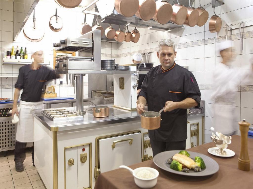 فيشي Hotel Chambord المظهر الخارجي الصورة